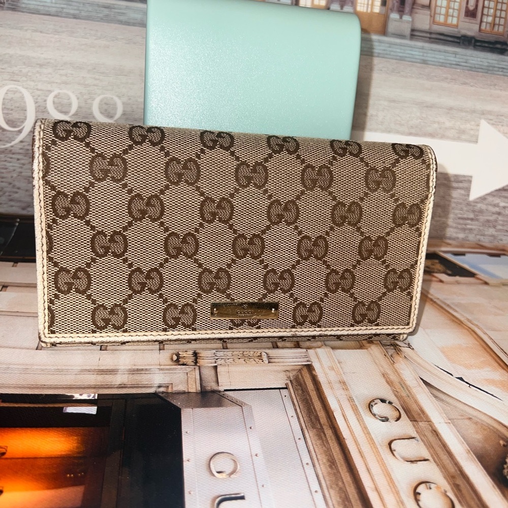 Gucci GG Canvas long wallet